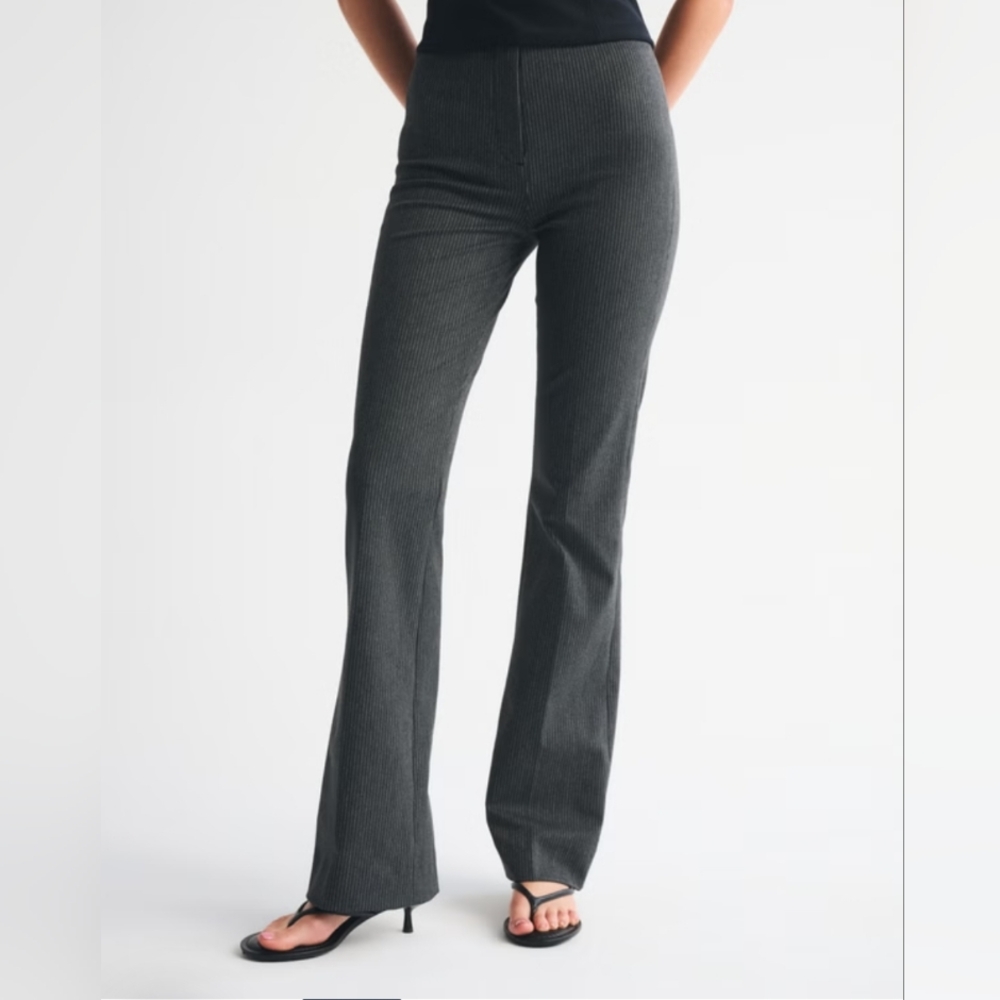 Abercrombie High Rise Bootcut Trouser 23P